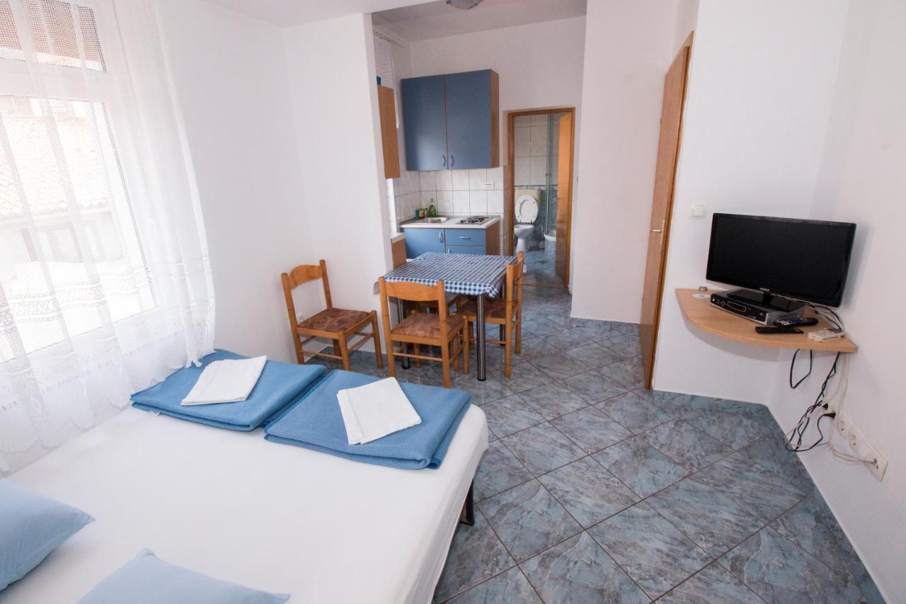 Omis - Michy Apartments מראה חיצוני תמונה