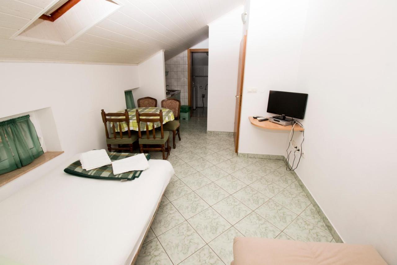 Omis - Michy Apartments מראה חיצוני תמונה